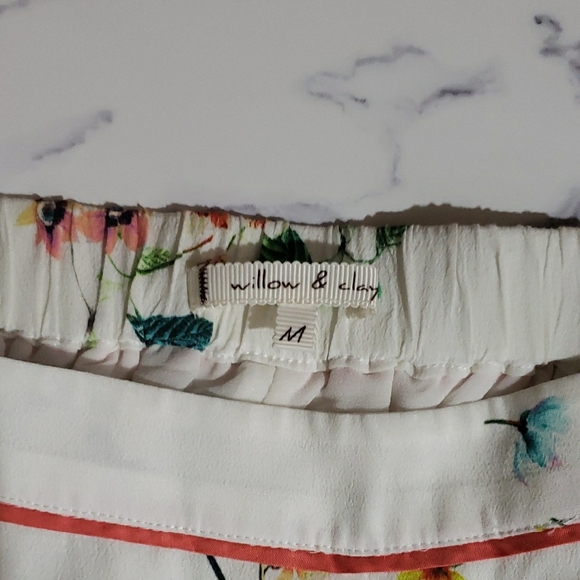Willow Clay Shorts Womens M White Floral High Waist - Picture 3 of 6